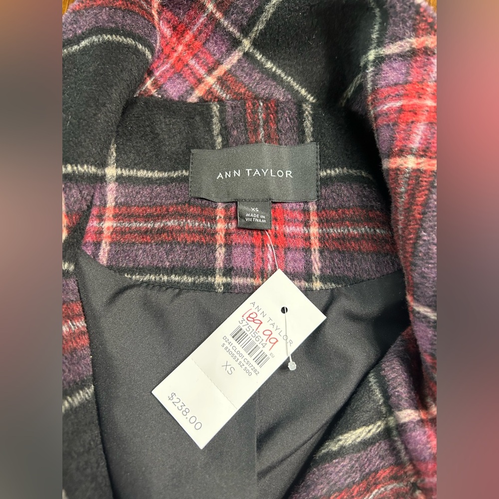Ann Taylor Wool Blend Black Plaid Winter Coat NWT Size XS Gorgeous! - Picture 4 of 7
